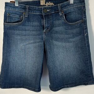 Kut from the Kloth Blue Jean Shorts Classic Style